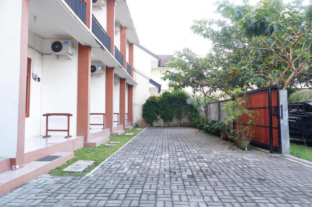 Reddoorz At Bale Eja Syariah Senggigi Lejlighed Montongbuwoh Eksteriør billede