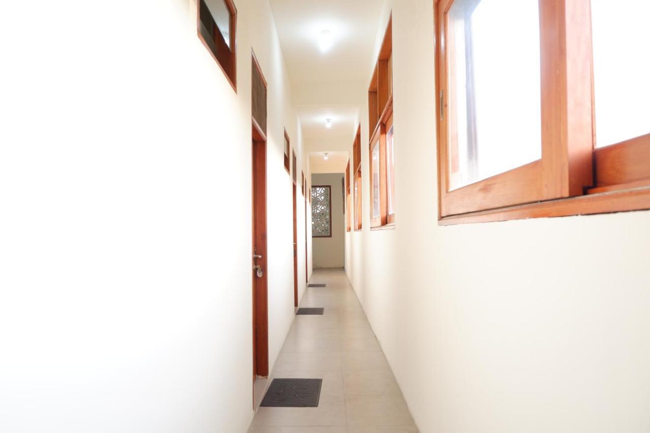 Reddoorz At Bale Eja Syariah Senggigi Lejlighed Montongbuwoh Eksteriør billede