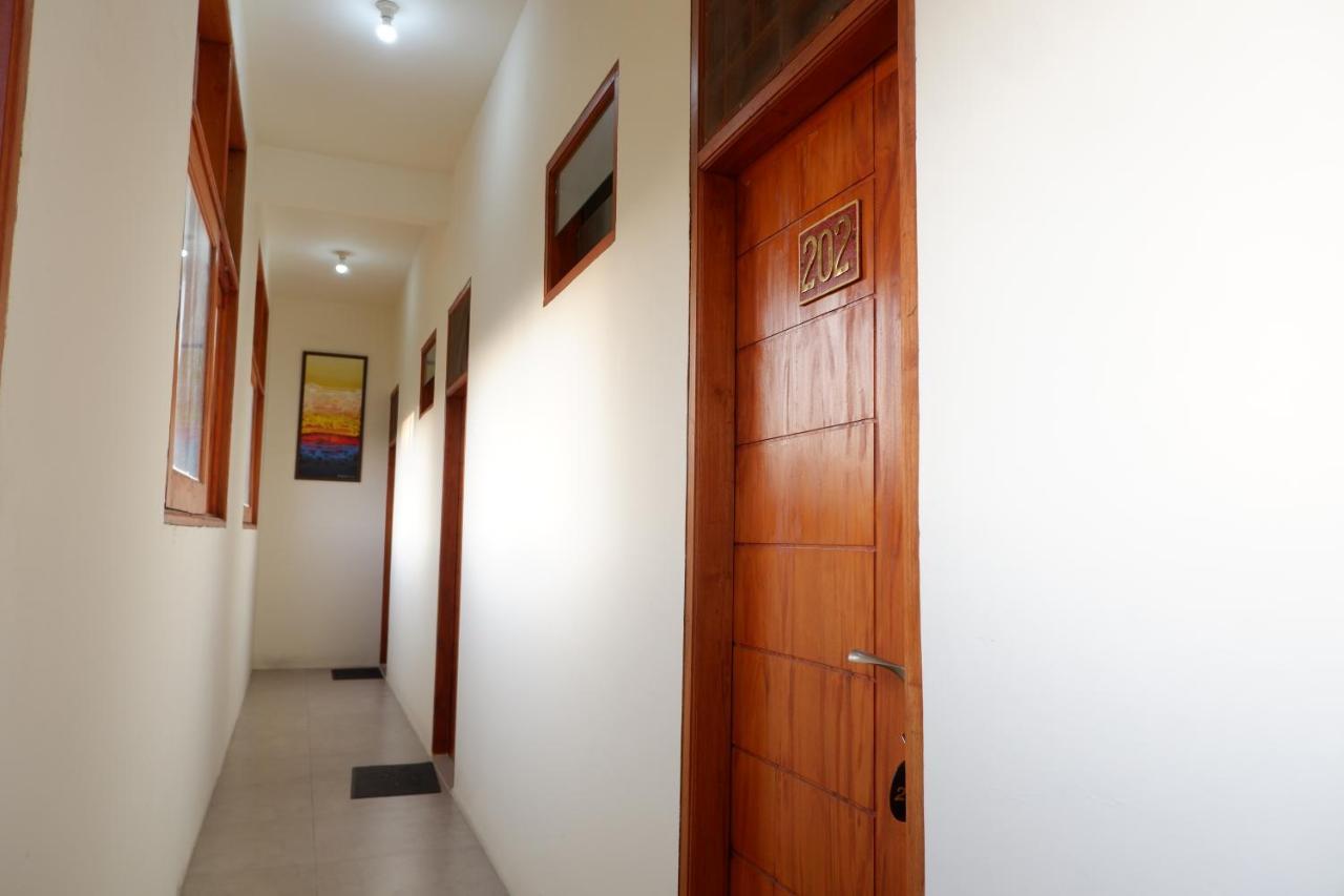 Reddoorz At Bale Eja Syariah Senggigi Lejlighed Montongbuwoh Eksteriør billede